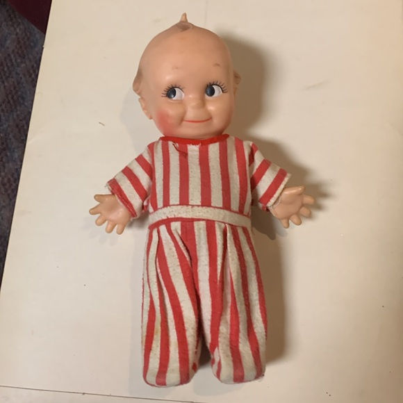 Kewpie doll Cameo squeaks - Picture 2 of 8